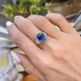 Bague de fiançailles en argent 925 à 3 pierres saphir bleu ovale