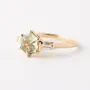Bague de fiançailles 3 pierres en argent sterling et or jaune 925 à péridot taillé en hexagone vert