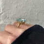 Bague de fiançailles solitaire en argent jaune et or avec aigue-marine taillée en coussin