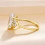 Bague de fiançailles 3 pierres en argent jaune et diamant poire blanc