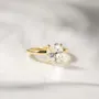 Bague de fiançailles solitaire en argent sterling blanc avec diamant ovale