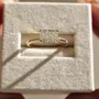 Bague de fiançailles en argent sterling blanc et couleur or jaune avec diamant taille radiante