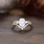 Bague de fiançailles classique à 3 pierres en argent 925 et diamant blanc de taille ovale