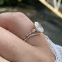 Bague 3 pierres en argent jaune et or blanc avec diamant ovale