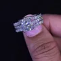 Anneau de mariage en argent sterling serti d'un diamant taille princesse blanc