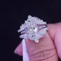 Anneau de mariage en argent sterling serti d'un diamant ovale blanc