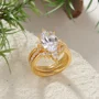 Anneau de mariage en argent sterling serti d'un halo diamant ovale en or jaune blanc