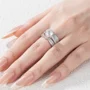 Ensemble de bague de mariage en argent sterling serti d'un halo avec diamant taille en coussin