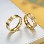 Bagues de couple en titane or jaune diamant rond