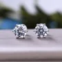 Clous d'oreilles en argent 925 avec diamant blanc taillé en rond